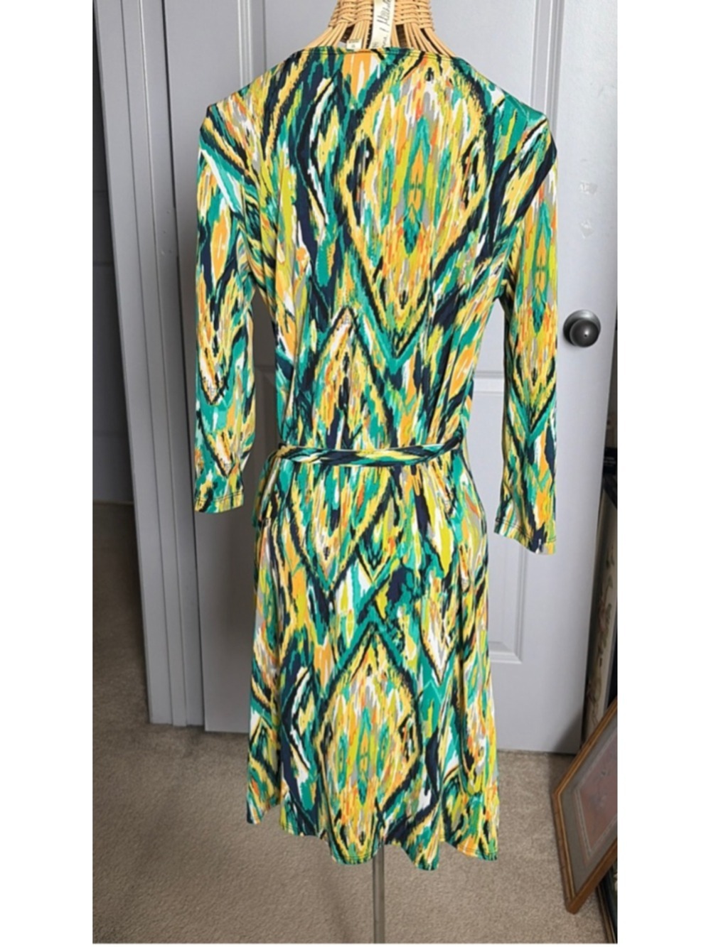 Women's Emma & Michele Green Yellow Abstract Long Sleeve Wrap Dress M #0061 - Picture 2 of 7